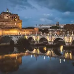 Flavel Navona